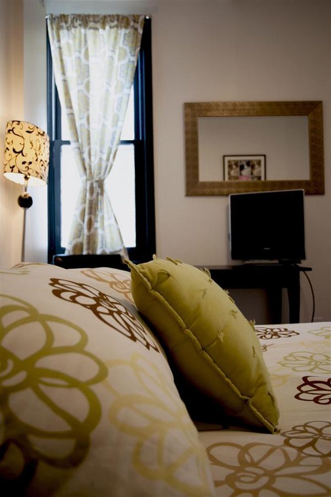 Downtown Home Inn B&B โตรอนโต ภายนอก รูปภาพ